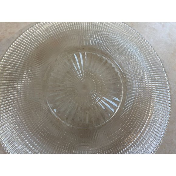 Pressed Glass Saucers One Clear And One Yellow Both 5.75" - Picture 5 of 6